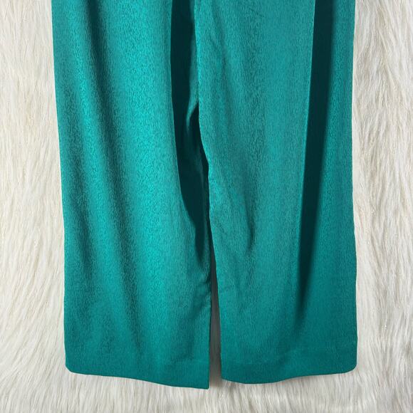 NWT Athleta Green Echo Wide Cropped Trouser Pants Pull On Relaxed Size 10 - Picture 3 of 12